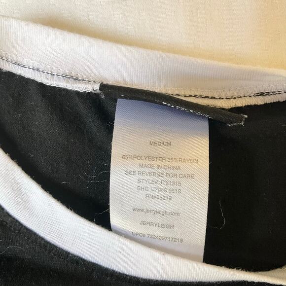 Jerry Leigh Women T-shirt size M Black Harry Potter Short Sleeve Cute Symbols - Picture 6 of 7